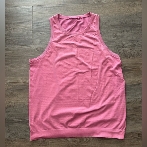 Lululemon Workout Top - Picture 2 of 2